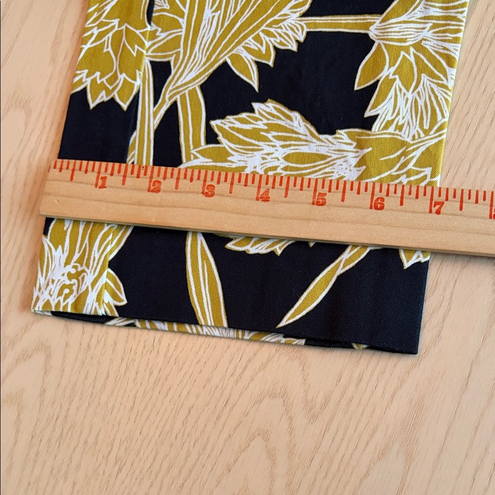 Ann Taylor Factory Black and Gold Floral Pants - Picture 5 of 6